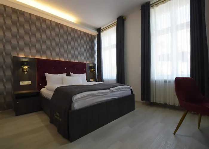 Grand - Weissensee * Berlin